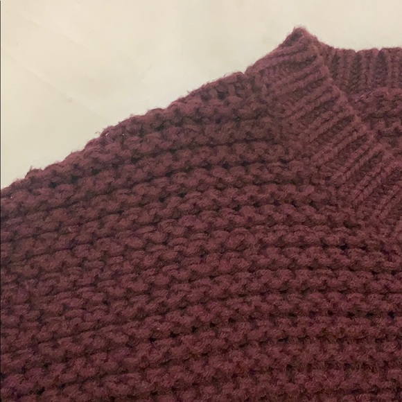 Burgundy sweater - Picture 3 of 3